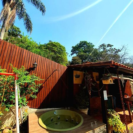 Aconchego De Itaipava - Casa De 3 Quartos, Equipada, Area Kids, Jacuzzi, Pet Friendly, Churrasqueira, Em Meio A Natureza E Proximo Ao Centro Do Bairro Petrópolis Esterno foto