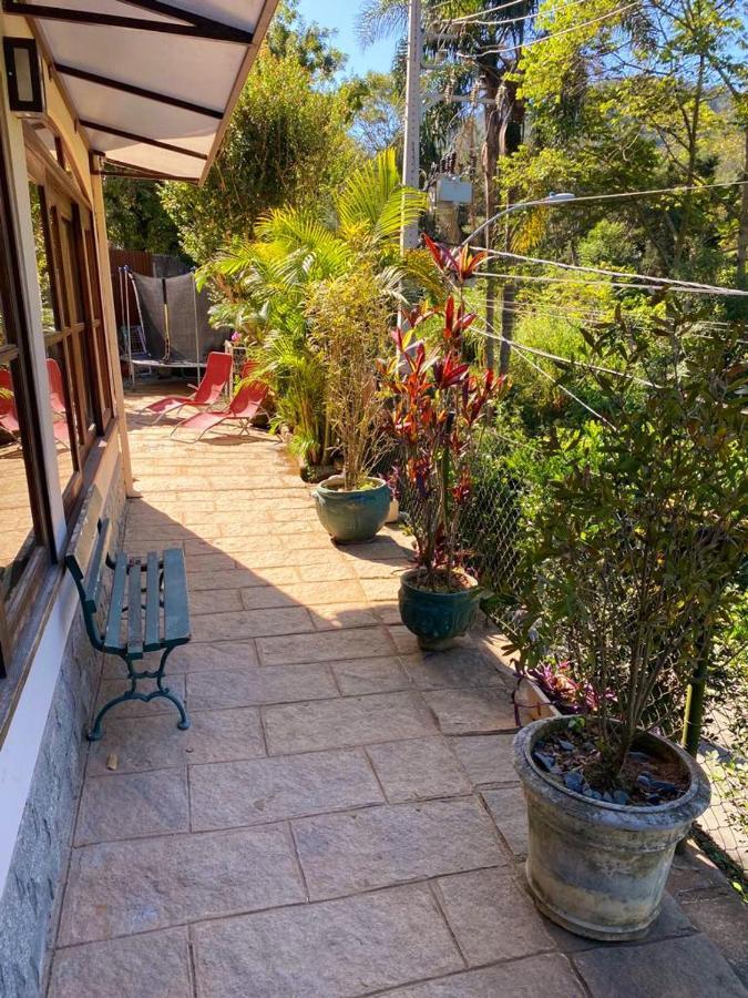 Aconchego De Itaipava - Casa De 3 Quartos, Equipada, Area Kids, Jacuzzi, Pet Friendly, Churrasqueira, Em Meio A Natureza E Proximo Ao Centro Do Bairro Petrópolis Esterno foto