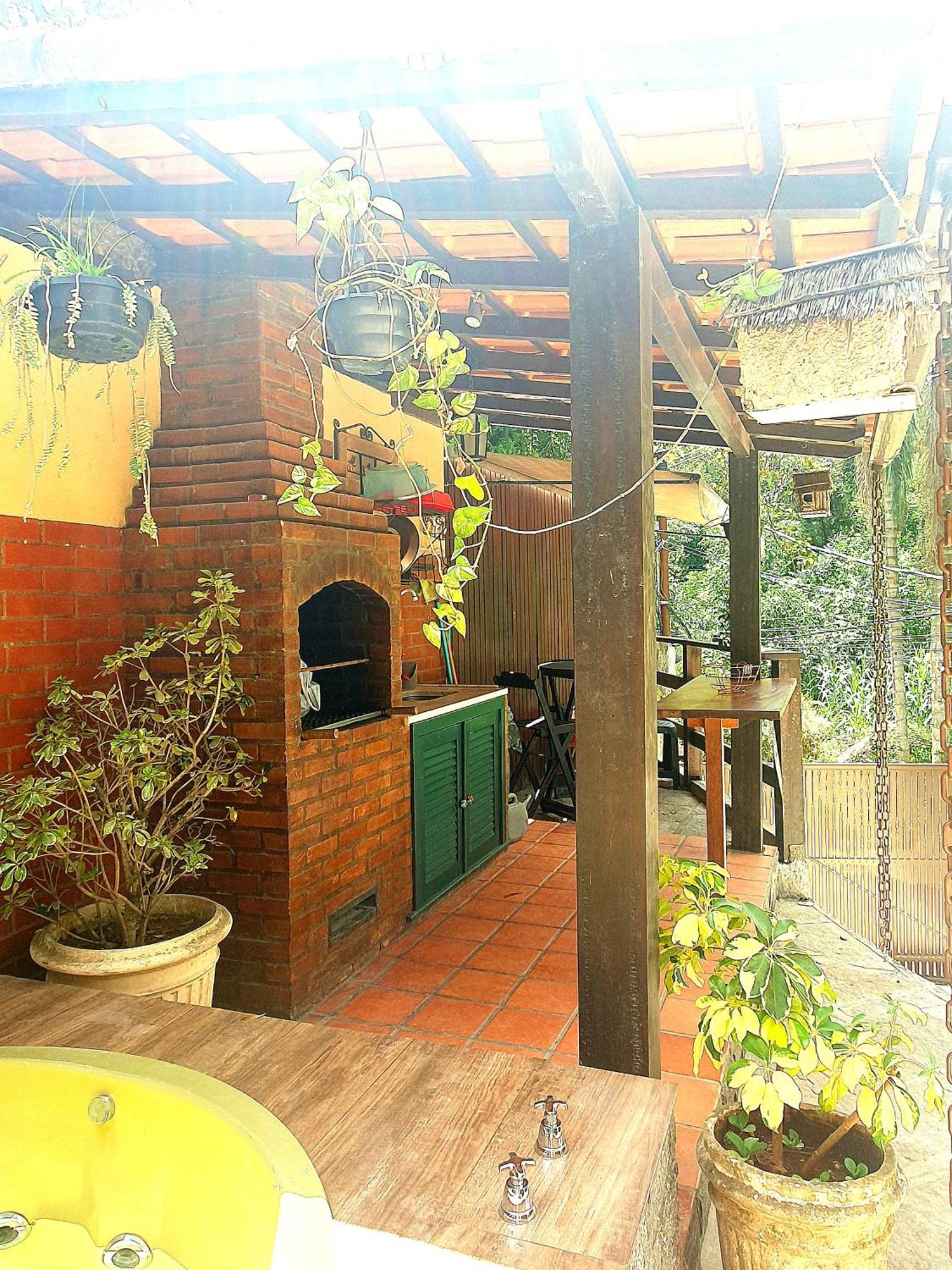 Aconchego De Itaipava - Casa De 3 Quartos, Equipada, Area Kids, Jacuzzi, Pet Friendly, Churrasqueira, Em Meio A Natureza E Proximo Ao Centro Do Bairro Petrópolis Esterno foto