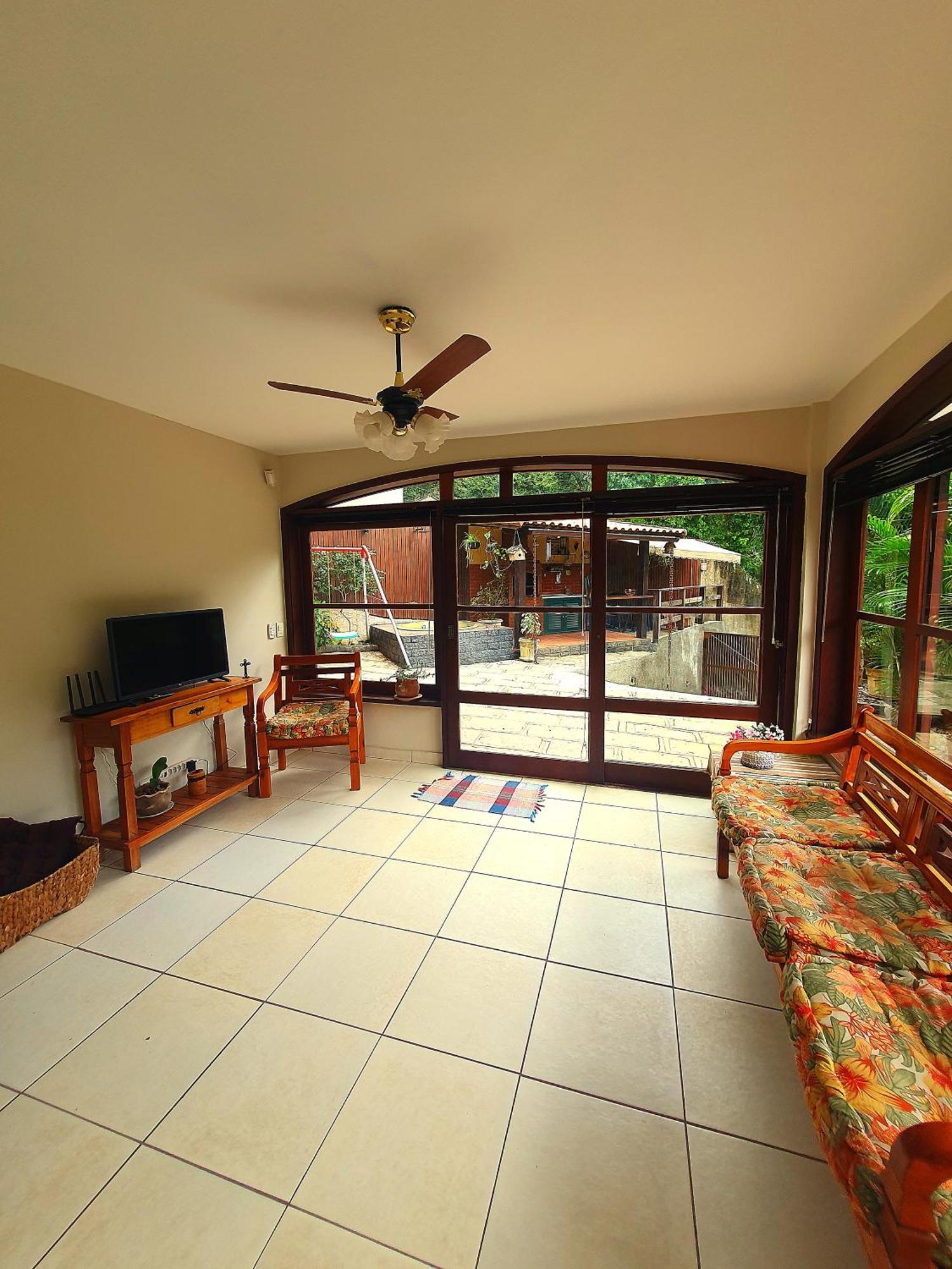 Aconchego De Itaipava - Casa De 3 Quartos, Equipada, Area Kids, Jacuzzi, Pet Friendly, Churrasqueira, Em Meio A Natureza E Proximo Ao Centro Do Bairro Petrópolis Esterno foto