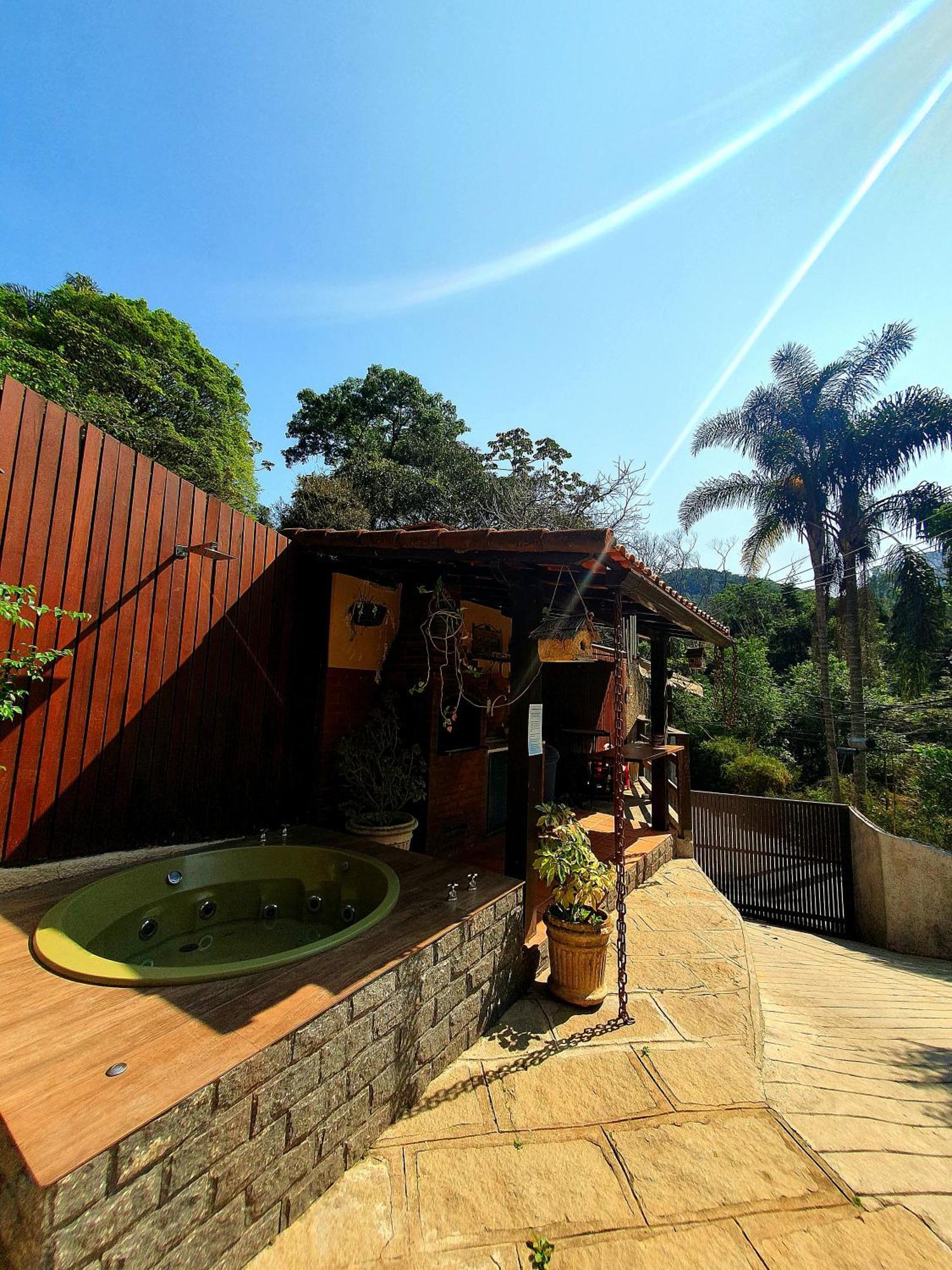 Aconchego De Itaipava - Casa De 3 Quartos, Equipada, Area Kids, Jacuzzi, Pet Friendly, Churrasqueira, Em Meio A Natureza E Proximo Ao Centro Do Bairro Petrópolis Esterno foto
